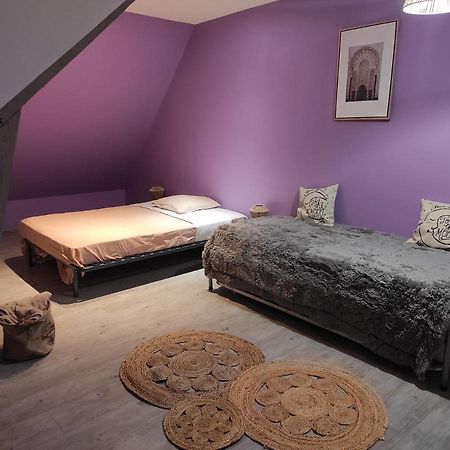 Agreable Et Spacieuse Chambre Familiale Sansac-de-Marmiesse Eksteriør billede