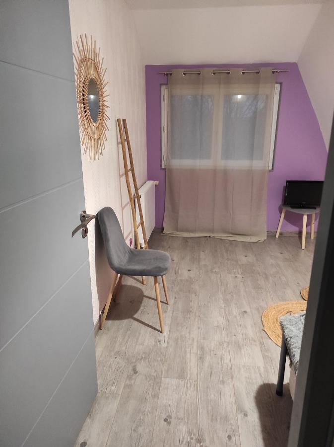 Agreable Et Spacieuse Chambre Familiale Sansac-de-Marmiesse Eksteriør billede